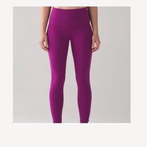 ISO: Magenta Lululemon Leggings!!! looking to buy